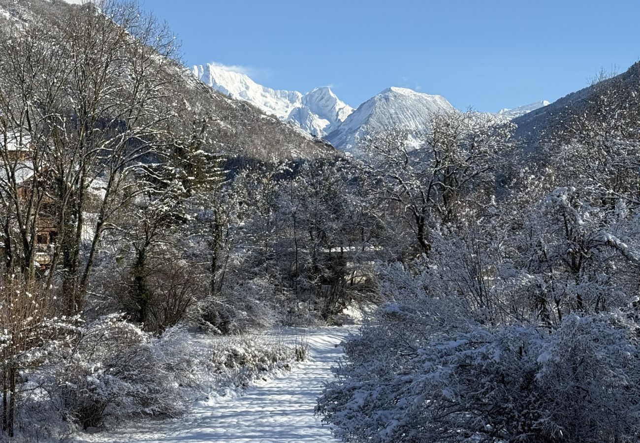 Appartement à Salins-les-Thermes - Appartement à Salins Fontaine calme au pied des pistes